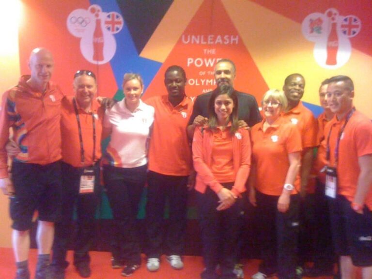ZNVA volunteer at london olympics 2012 b